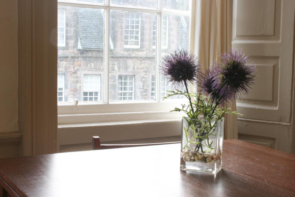 Royal Mile Budget Apartments EDI Szoba fotó