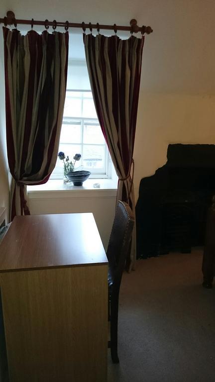 Royal Mile Budget Apartments EDI Szoba fotó